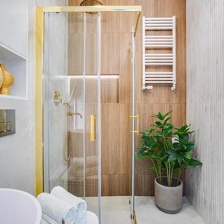 Modern Garbary 62 Zloto & Design